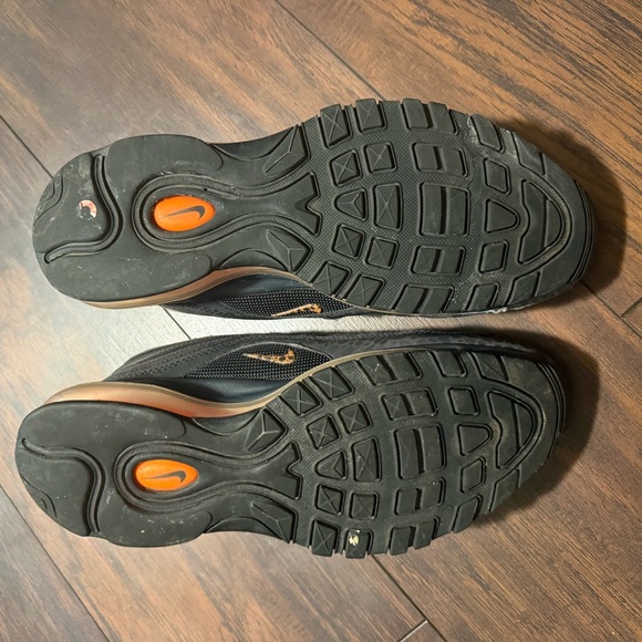 Nike Air Max 97 - Picture 2 of 4
